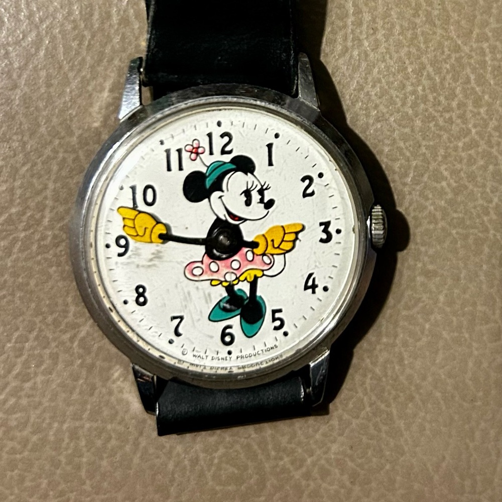 ❤️5 vintage Walt Disney, Walt Disney World Watches